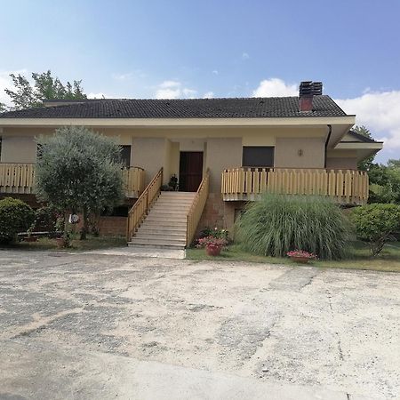 B&B Villaggio Sole Sulmona Bagian luar foto