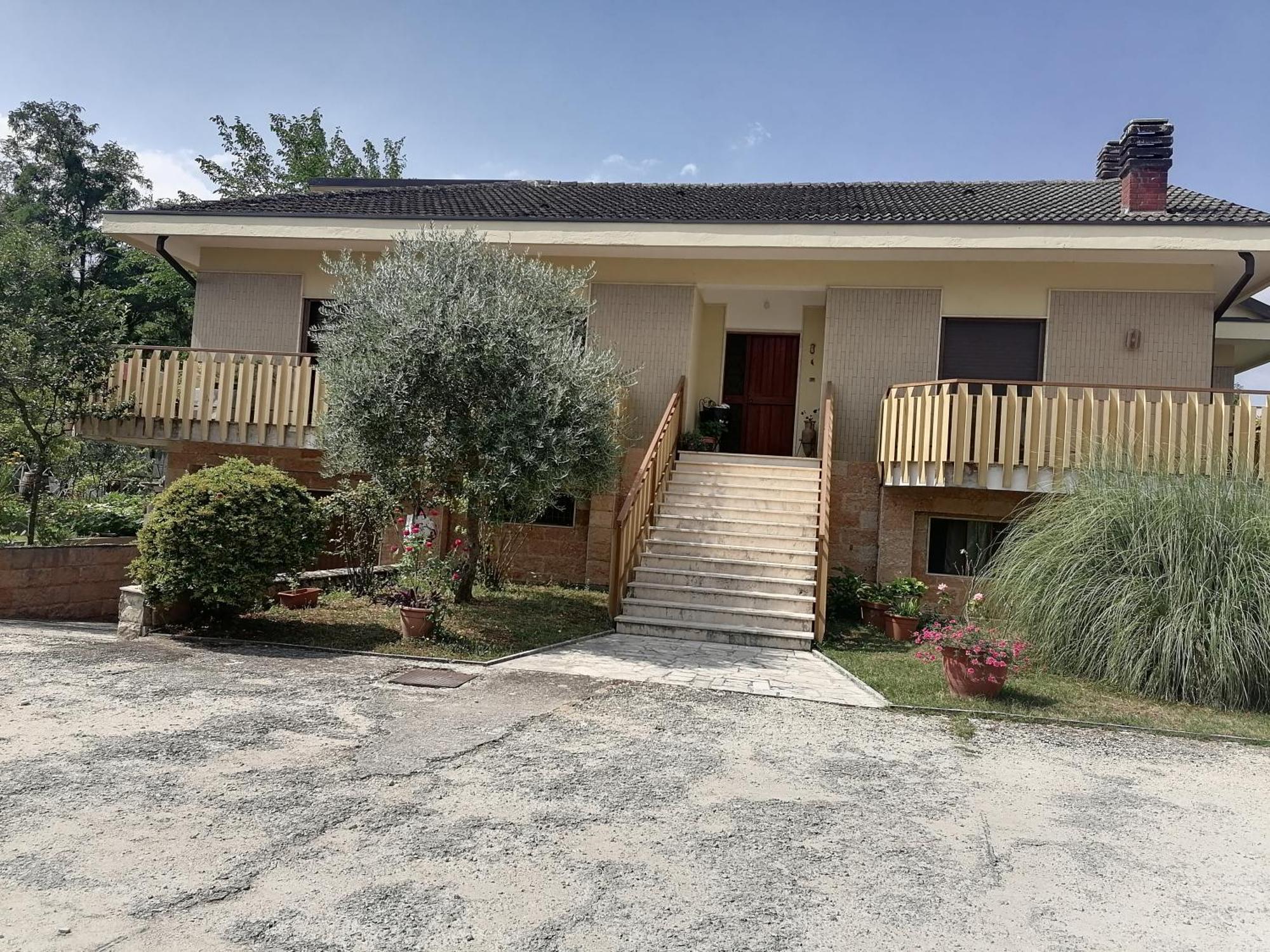 B&B Villaggio Sole Sulmona Bagian luar foto